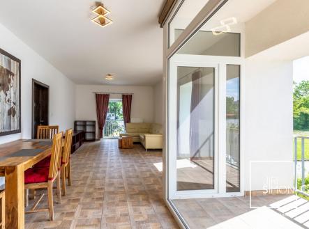 Pronájem bytu, 2+kk, 65 m²