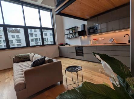 Pronájem bytu, 2+kk, 90 m²