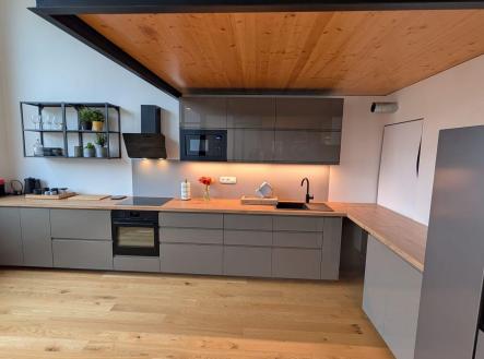 Pronájem bytu, 2+kk, 90 m²