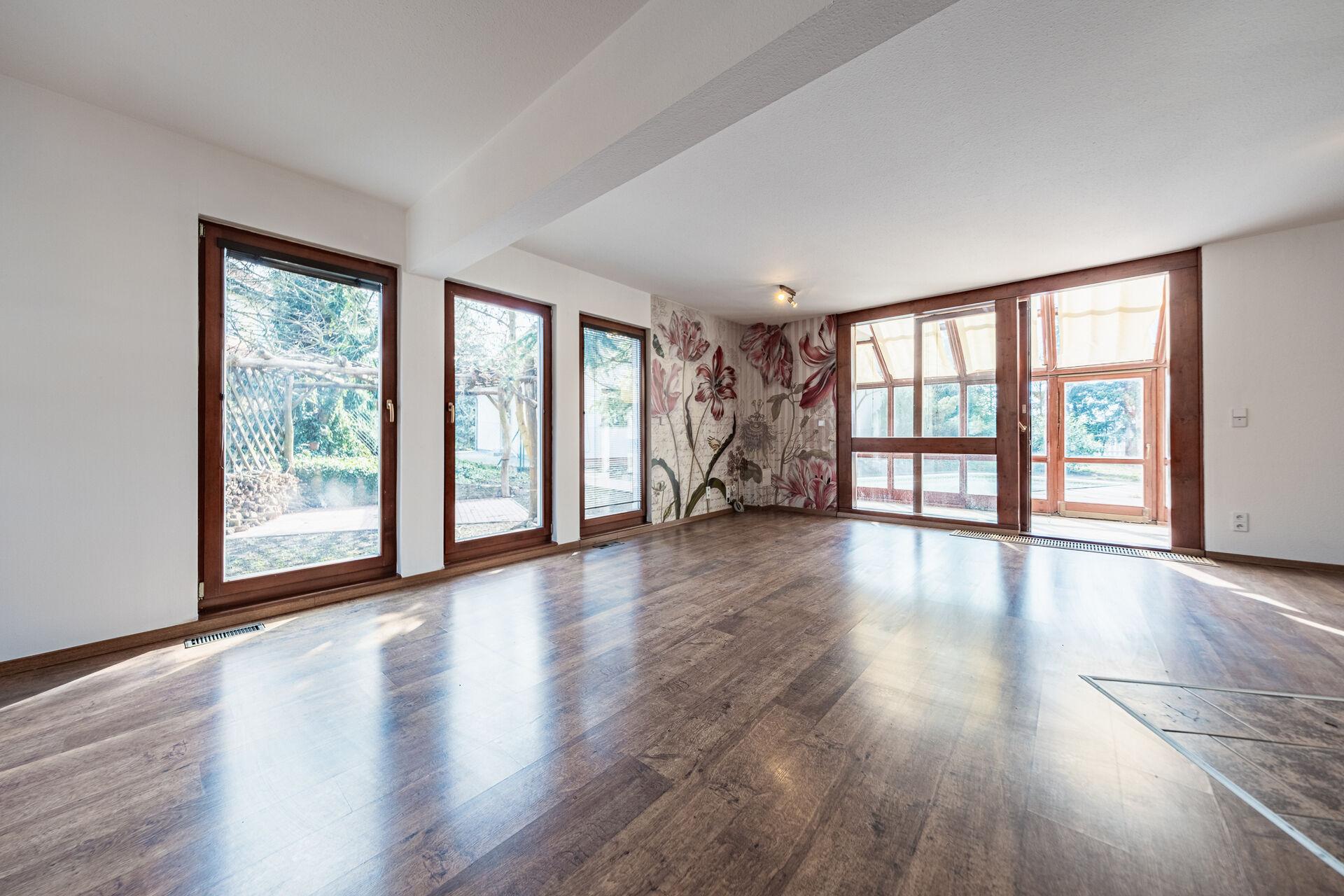 Prodej jedinečné rodinné vily - Bradlec u Mladé Boleslavi, ulice Na Výšině, 960 m² pozemek