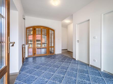 Pronájem domu/vily, 341 m²