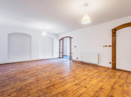 Pronájem domu/vily, 341 m²
