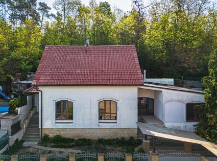 Pronájem jiné komerční nemovitosti