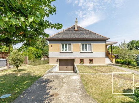 Důn Dubany u Libochovic po rekonstrukci, pozemek 733 m2
