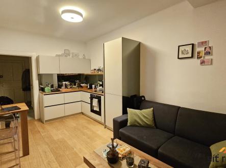 Pronájem bytu, 2+kk, 42 m²