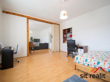 Pronájem - dům/vila, 245 m²