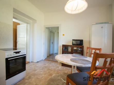 Pronájem - dům/vila, 245 m²