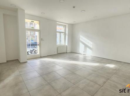 Pronájem obchodní prostor, 43 m²