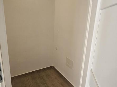 Pronájem obchodní prostor, 43 m²