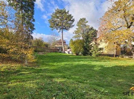 Prodej pozemku pro bydlení, 1 880 m²