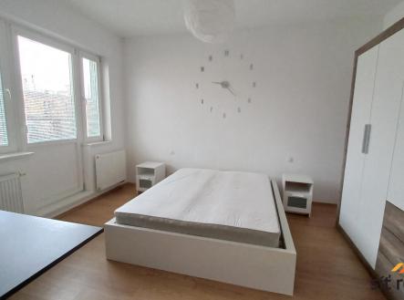 Pronájem bytu, 2+kk, 45 m²