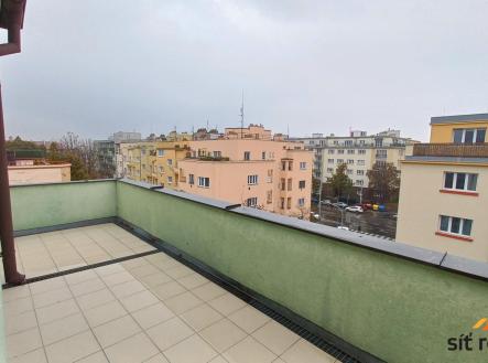 Pronájem bytu, 2+kk, 70 m²