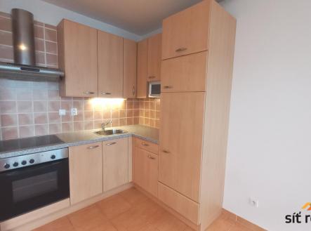 Pronájem bytu, 1+kk, 37 m²