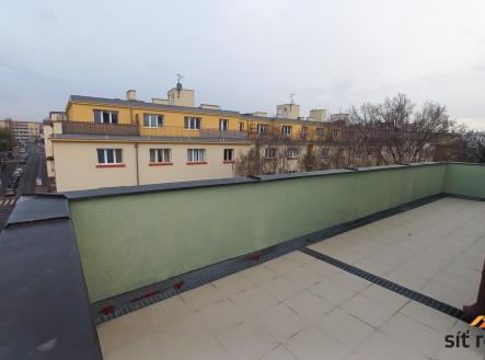 Pronájem bytu, 2+kk, 70 m²