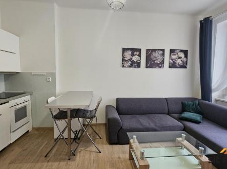 Pronájem bytu, 2+kk, 50 m²