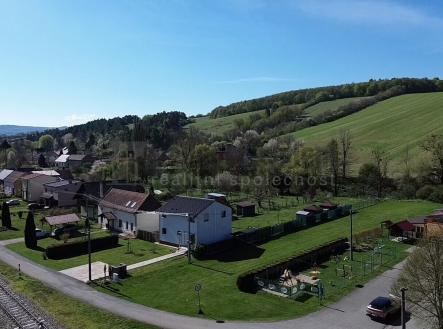 Prodej pozemku pro bydlení, 1 275 m²