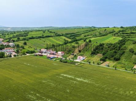 Prodej pozemku pro bydlení, 3 395 m²