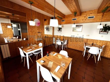 Prodej obchodní prostor, 87 m²