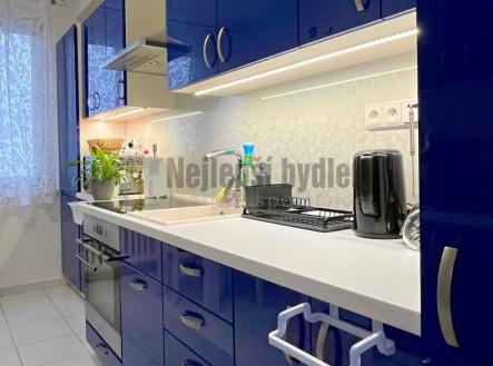 Prodej bytu, 4+1, 76 m²