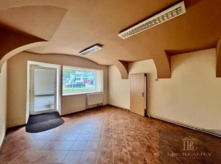 Pronájem kanceláře, 42 m²