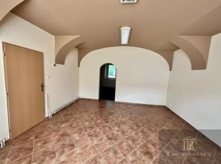 Pronájem kanceláře, 42 m²