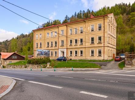 Prodej nájemního domu, 900 m²