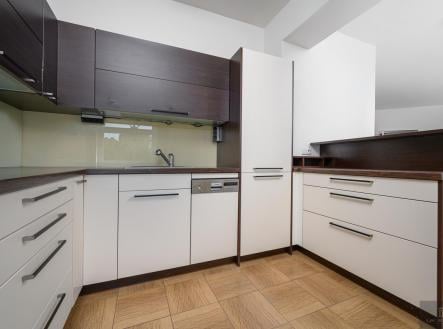 Pronájem bytu, 2+kk, 63 m²