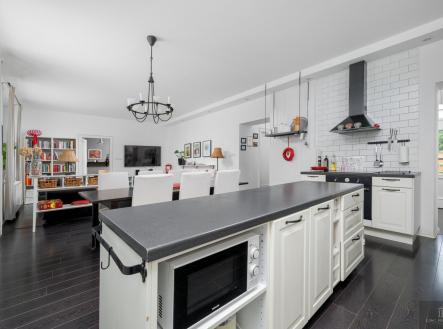 Prodej bytu, 3+kk, 107 m²