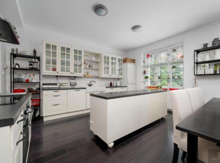 Prodej bytu, 3+kk, 107 m²