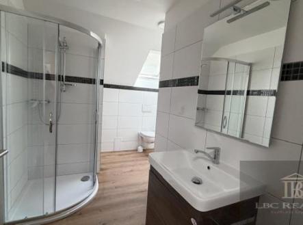 Pronájem bytu, 4+kk, 90 m²