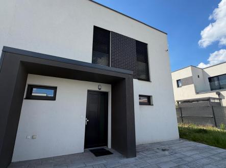 Pronájem domu/vily, 161 m²