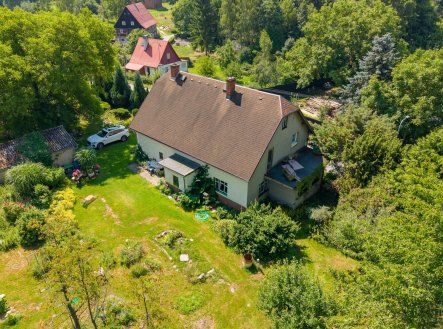 Rodinný dům s velkou zahradou v soukromí  Křižany