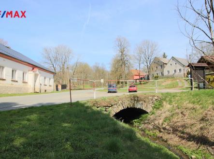 Prodej zemědělského objektu, 2 003 m²