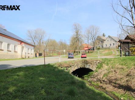 Prodej zemědělského objektu, 2 003 m²