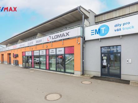 Prodej - nájemní dům, 1 321 m²