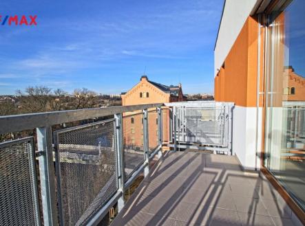 Pronájem bytu, 1+kk, 68 m²