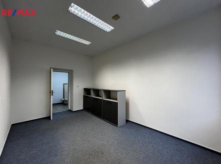 Pronájem kanceláře, 91 m²
