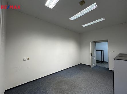 Pronájem kanceláře, 91 m²