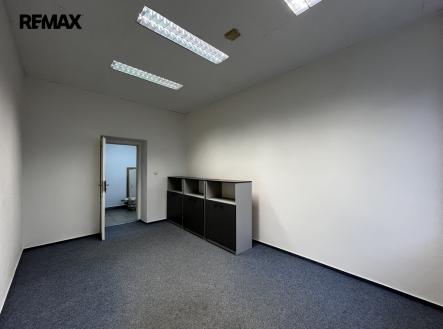 Pronájem kanceláře, 91 m²