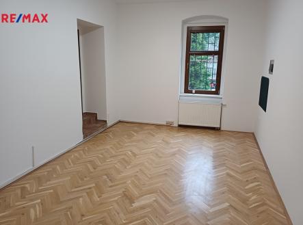 Pronájem kanceláře, 49 m²