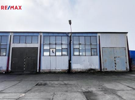 Pronájem skladovací prostor, 150 m²