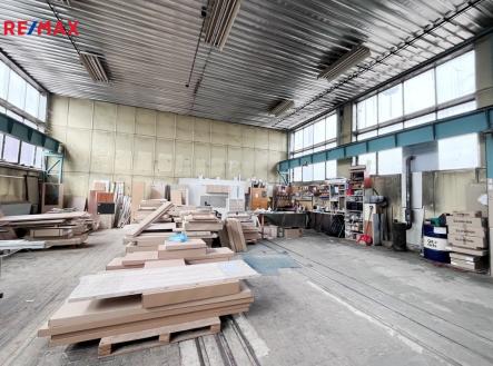 Pronájem skladovací prostor, 150 m²