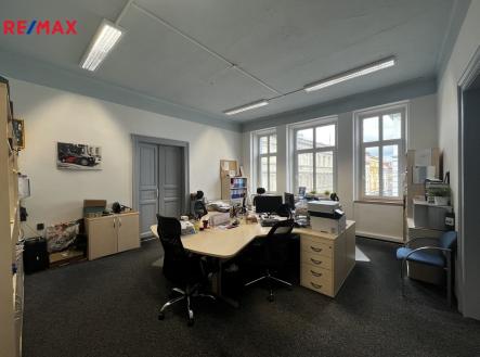 Pronájem kanceláře, 67 m²