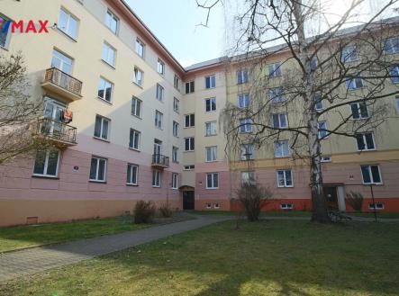 Pronájem bytu, 2+1, 73 m²