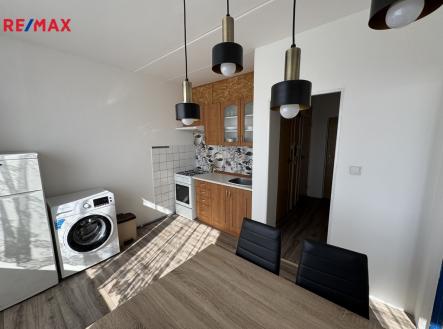 Pronájem bytu, 1+1, 39 m²