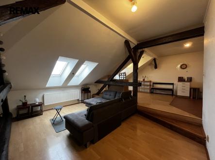 Pronájem bytu, 1+kk, 56 m²