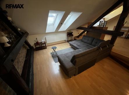 Pronájem bytu, 1+kk, 56 m²