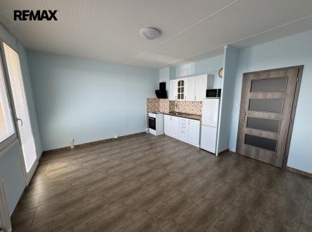 Pronájem bytu, 1+kk, 27 m²
