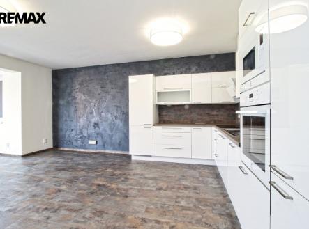 Pronájem bytu, 2+kk, 91 m²