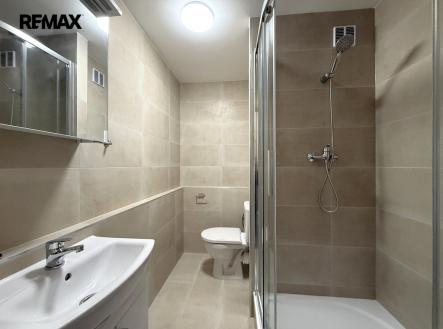 Pronájem bytu, 1+kk, 32 m²